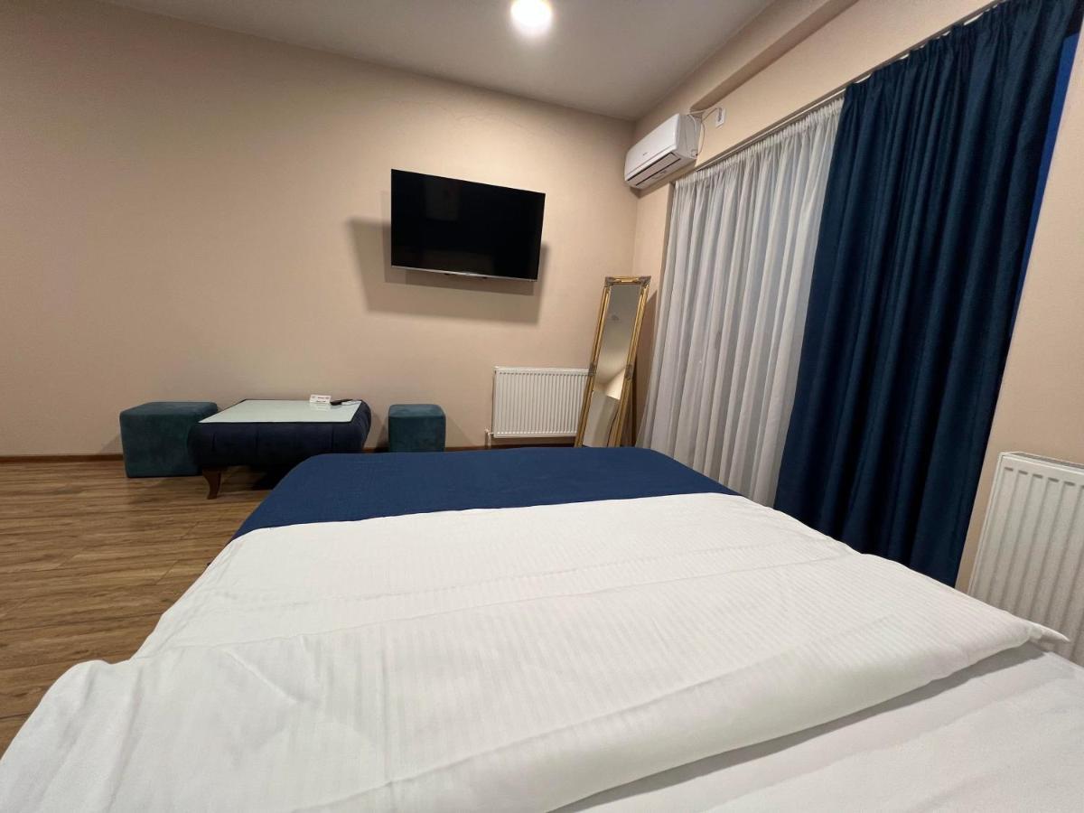 Hotel Sky Room ティビリシ エクステリア 写真